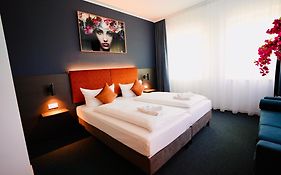 Arthotel Ambassador Wiesbaden - FREE PARKING